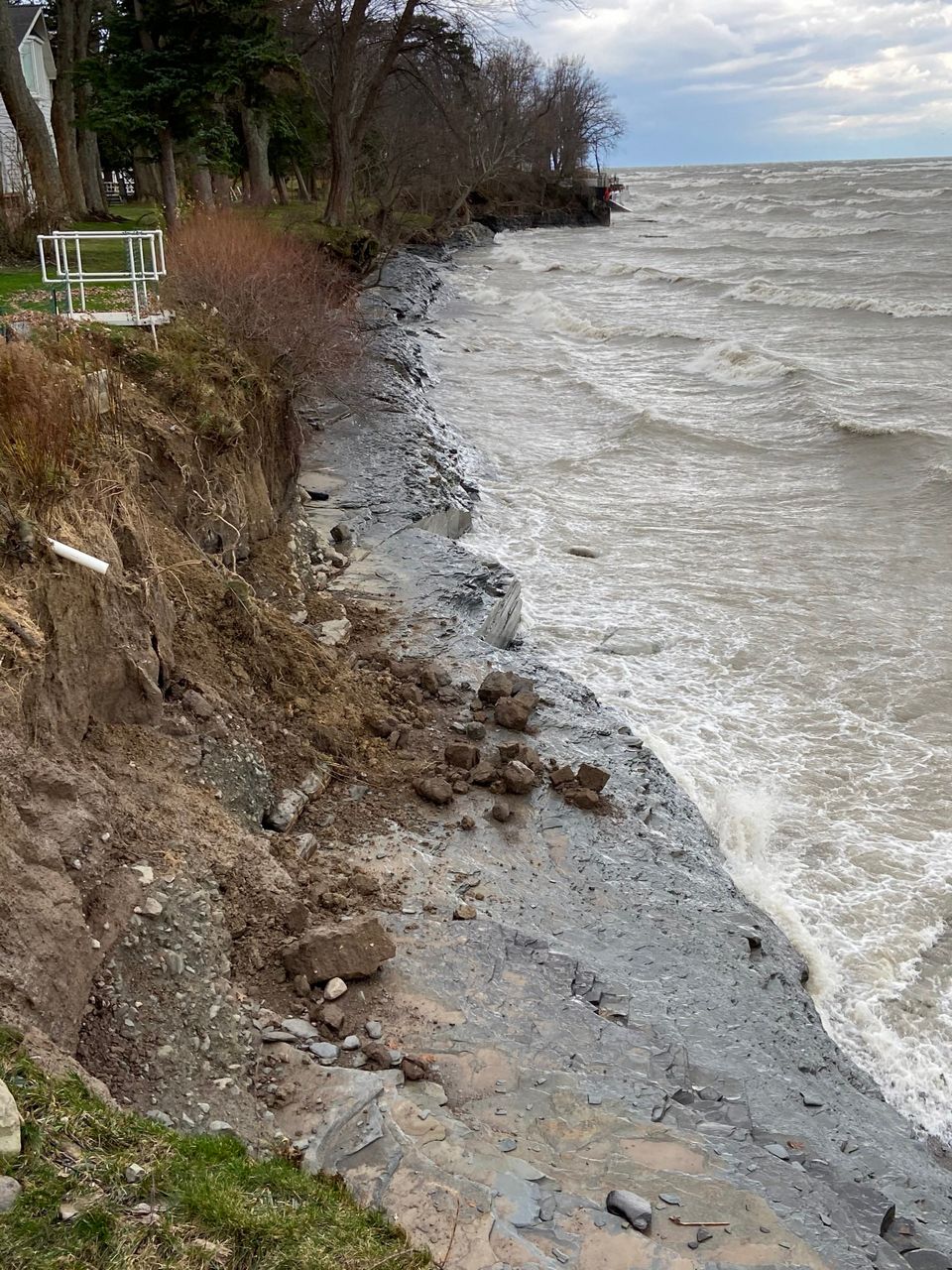 Lake Erie water levels continue to trend lower
